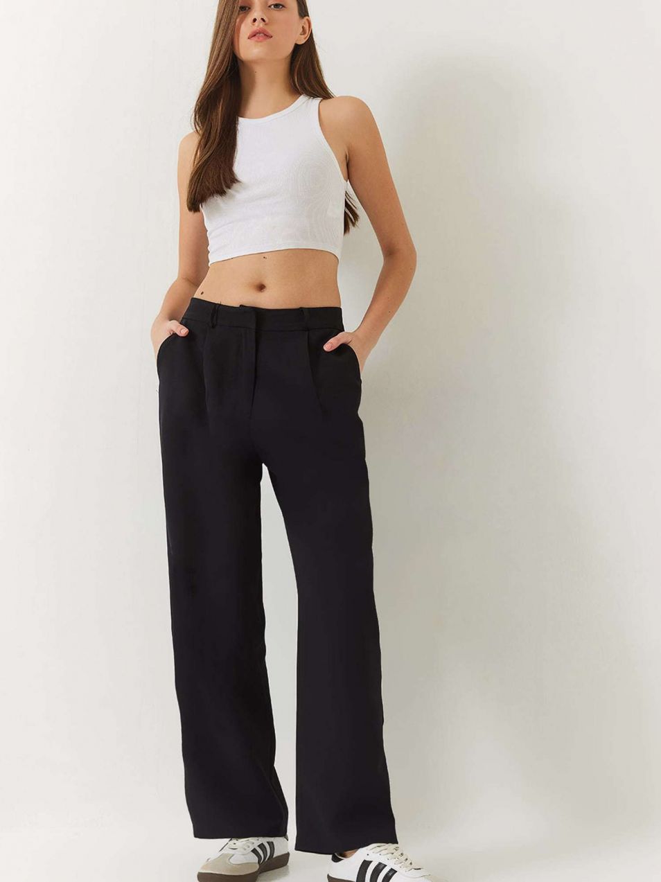 Bianco Lucci Plisované nohavice  čierna