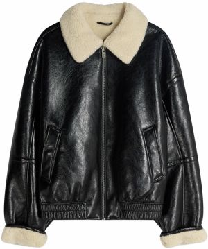 Bershka Prechodná bunda  čierna