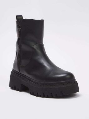 Trendyol Členkové čižmy  čierna