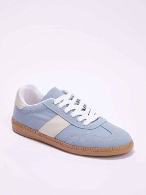 Trendyol Nízke tenisky  svetlomodrá / biela