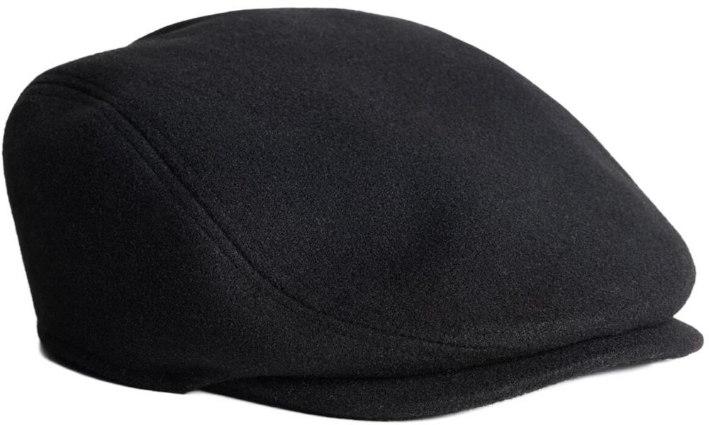 Bershka Čiapky  čierna