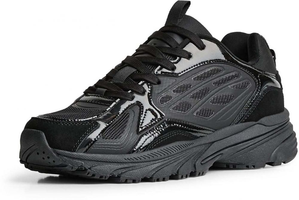 Bershka Nízke tenisky  čierna