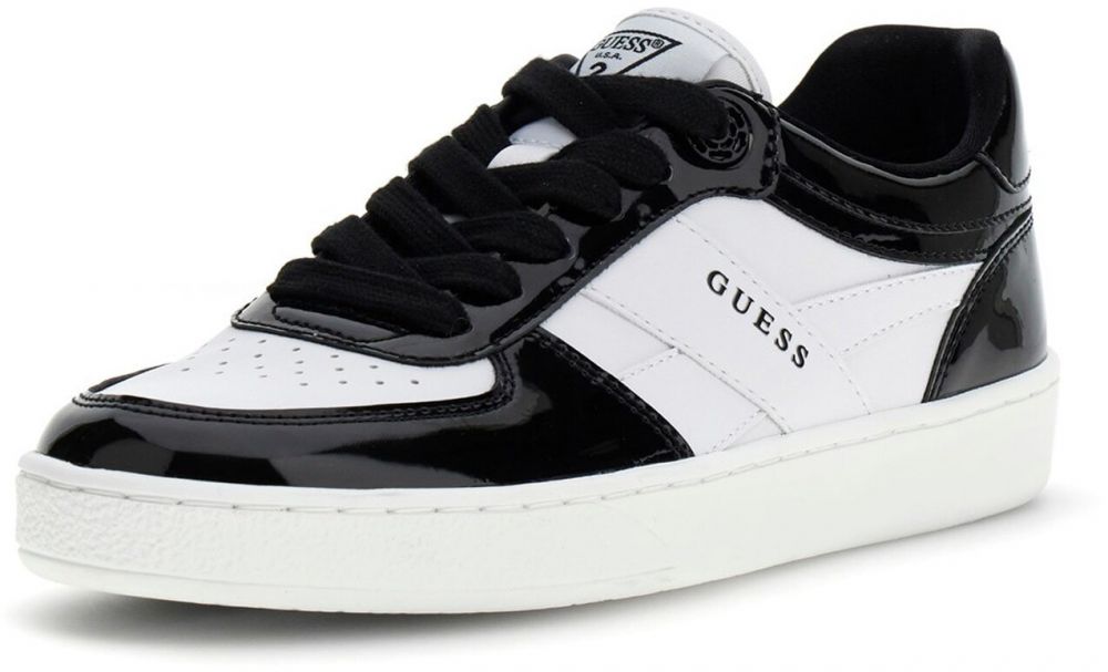 GUESS Nízke tenisky 'NAIMA'  čierna / biela