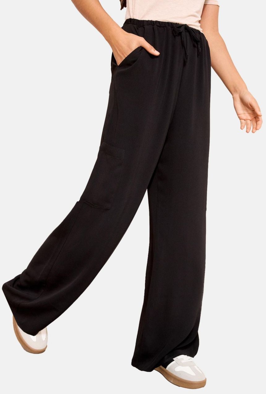 Friends Like These Nohavice  čierna