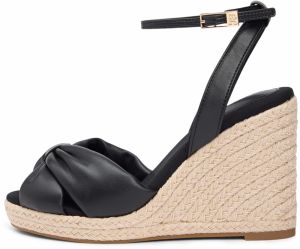 TOMMY HILFIGER Remienkové sandále  čierna