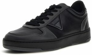 GUESS Nízke tenisky 'VADIK'  čierna