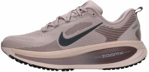 NIKE Bežecká obuv 'VOMERO 18'  ružová / čierna