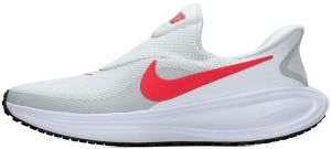 NIKE Bežecká obuv 'Revolution 8 EasyOn'  červená / biela