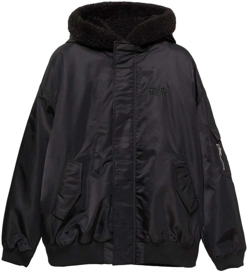 Pull&Bear Prechodná bunda  čierna