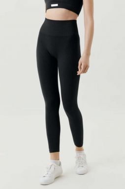 Čierne legíny Sthlm Seamless Rib Tights