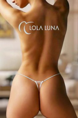 Biele crotchless tangá s príveskom Bianca