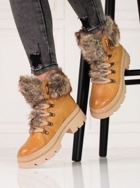 Women's trappers with fur Shelvt