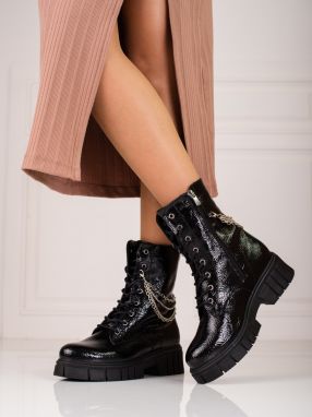 Shelvt Black ankle boots with Sokolski chains