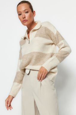 Trendyol béžová mäkký textúrovaný zips s vysokým výstrihom pletený sveter