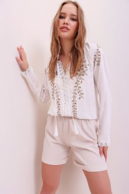Trend Alaçatı Stili Women's Ecru Judge Collar Embroidered Scallop Detailed Cotton Blouse