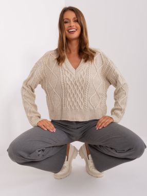Beige short sweater with cables
