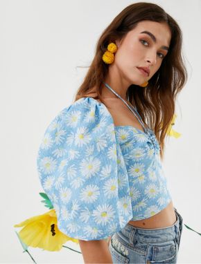 Koton Daisy Collar Detailed Crop Blouse