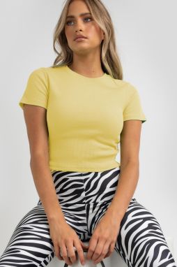 Madmext Women's Yellow Basic Crop T-Shirt