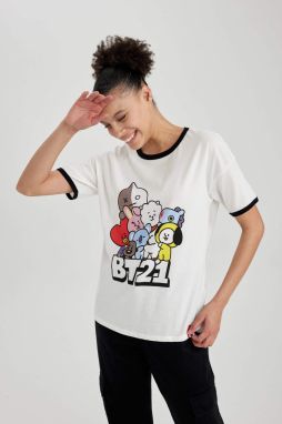 DEFACTO Regular Fit BT21 Licensed Crew Neck Printed Short Sleeve T-Shirt