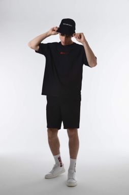 DEFACTO Relax Fit Side Pockets Short