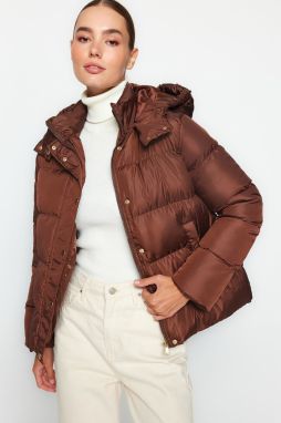 Trendyol Brown oversize Hooded Gold Snap detailný vodoodpudivý nafukovací kabát