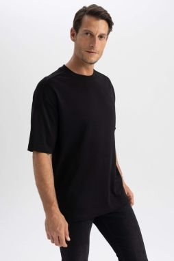 DEFACTO Oversize Fit Crew Neck T-Shirt