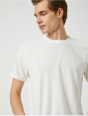 Koton tričko s prúžkovou potlačou Slim Fit Crew krk krátky rukáv