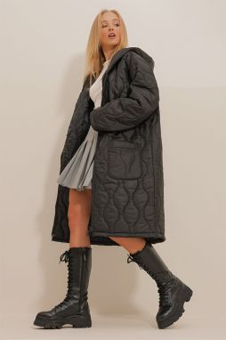 Trend Alaçatı Stili Dámsky čierny dvojvreckový dlhý puffer kabát