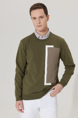 ALTINYILDIZ CLASSICS Men's Khaki Standard Fit Normal Cut, Crew Neck Sweatshirt.