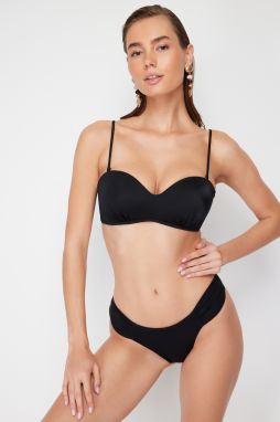 Trendyol Black Strapless Gathered Bikini Top