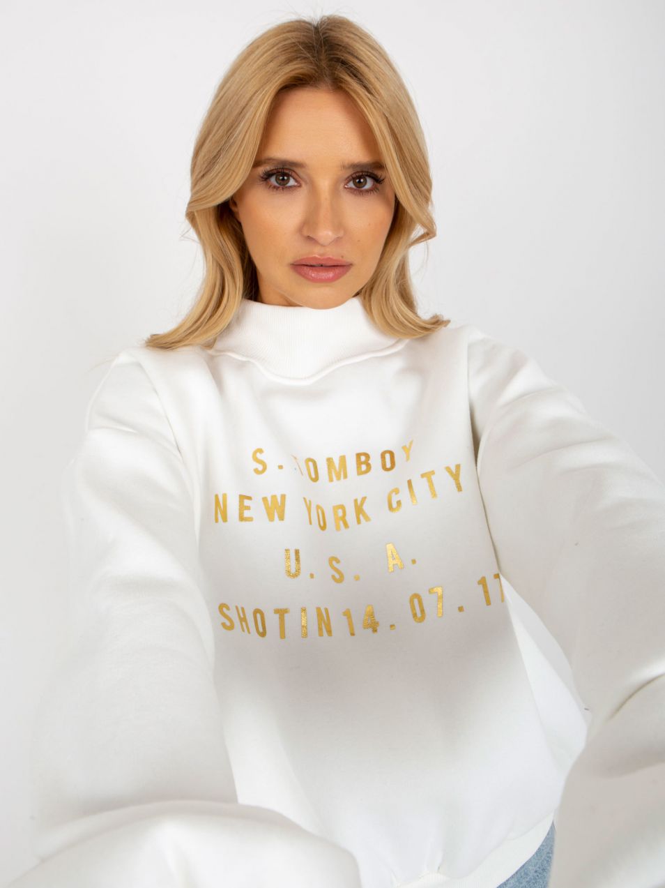 Ecru sweatshirt with print