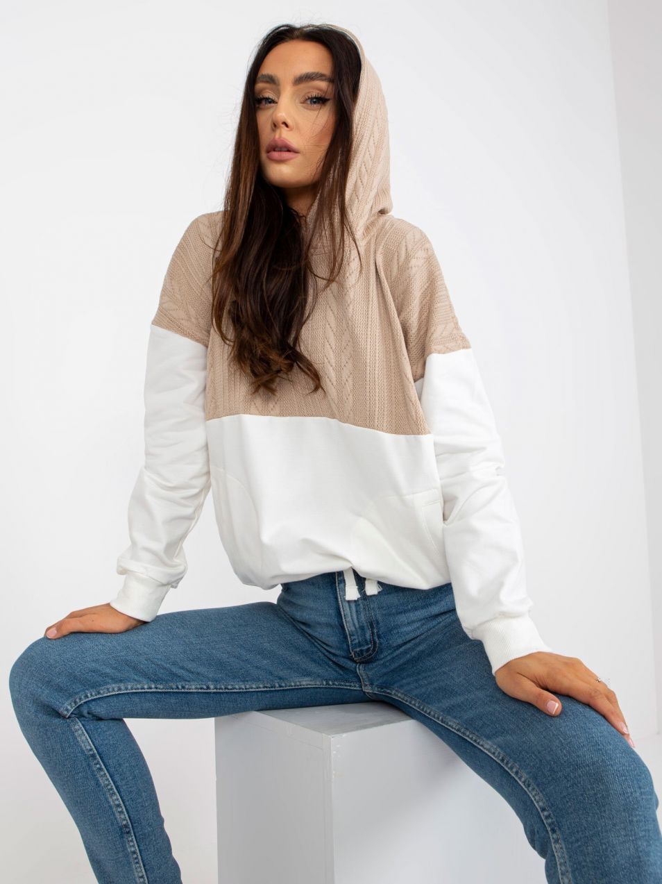 Beige and white hoodie RUE PARIS with pockets