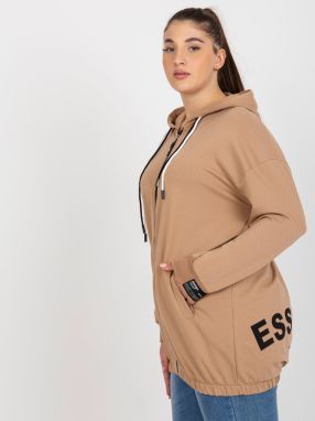 Zippered camel sweatshirt of larger size with text on the back