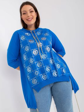Dark blue blouse of larger size loose cut with patch