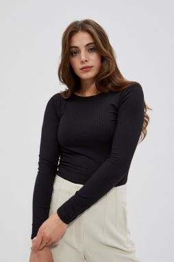Blouse with back neckline and decorated chain