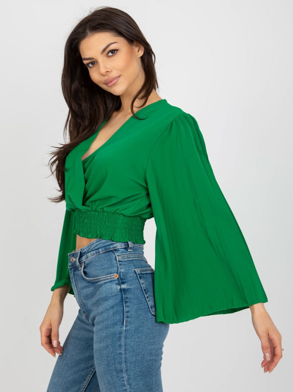 Green clutch formal blouse with wide sleeves
