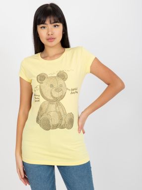 Light yellow fitted T-shirt with teddy bear application