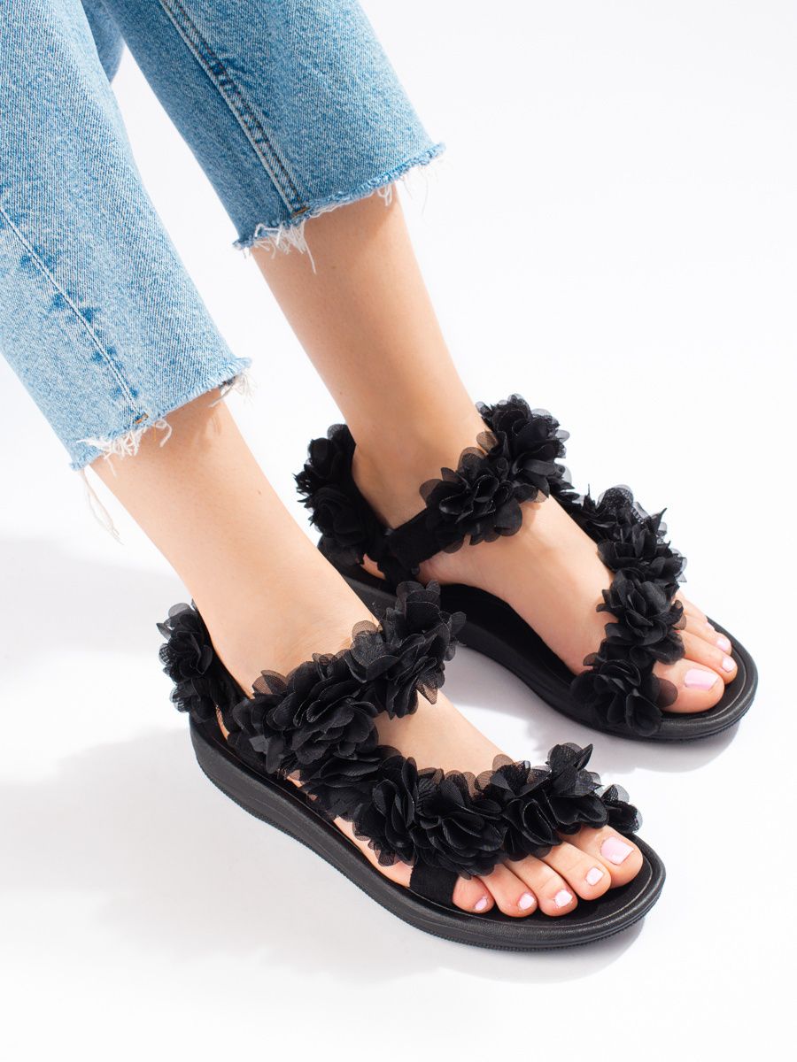 Dámske čierne voňavé sandále na suchý zips Shelvt