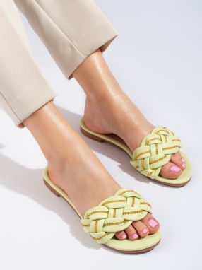 Elegant lime slippers for women with Shelvt chain