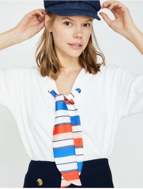 Koton Dámska Blúzka s Detailným Golierom v Krémovej Farbe