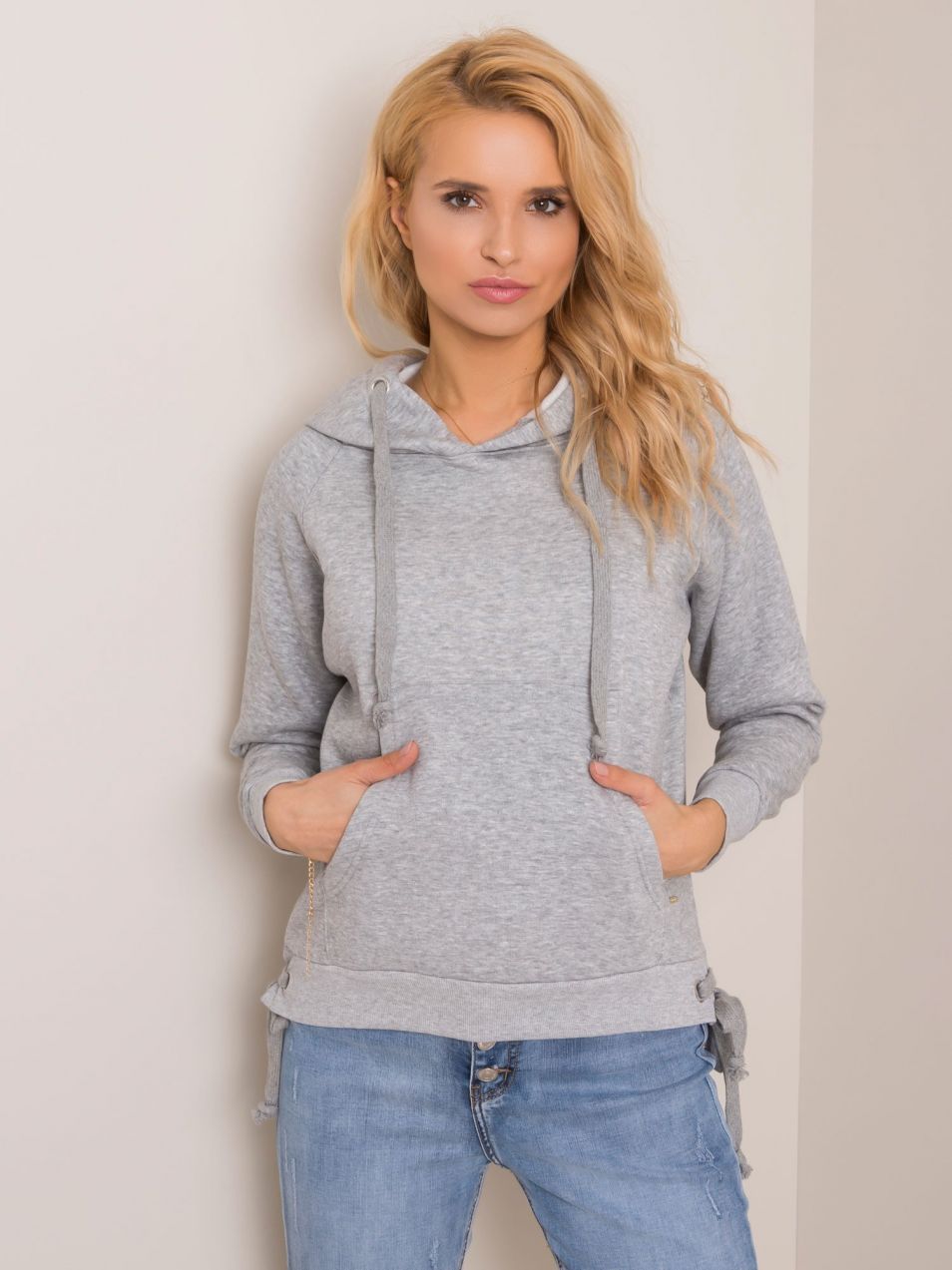 Grey sweatshirt