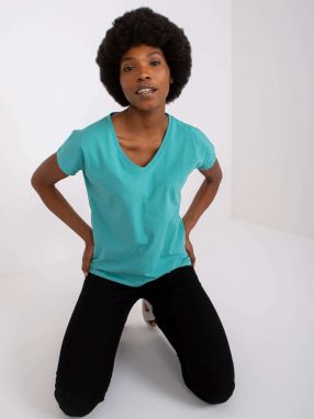 <p>The model is in the photo XS/S. Height of the model 165 cm, weight 52 kg. Hips 93 cm, waist 62 cm, chest 82 cm.