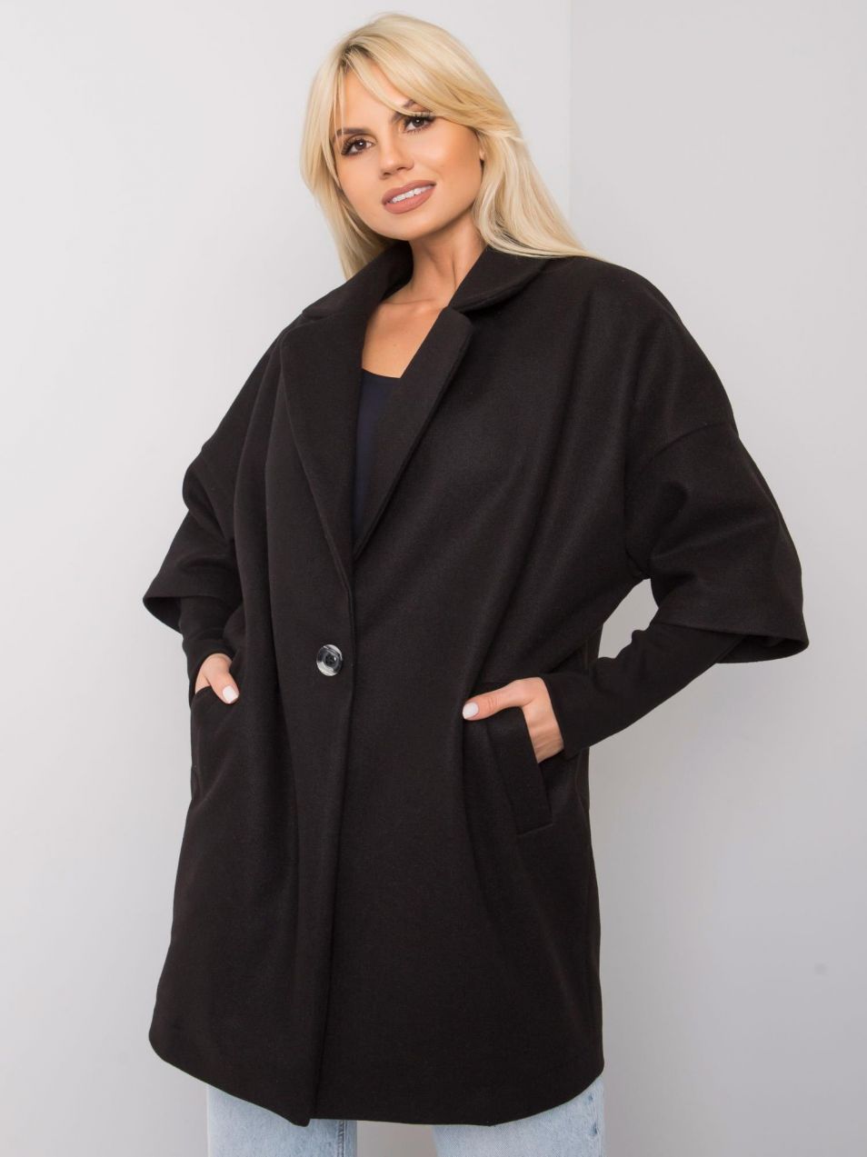 RUE PARIS Black overcoat