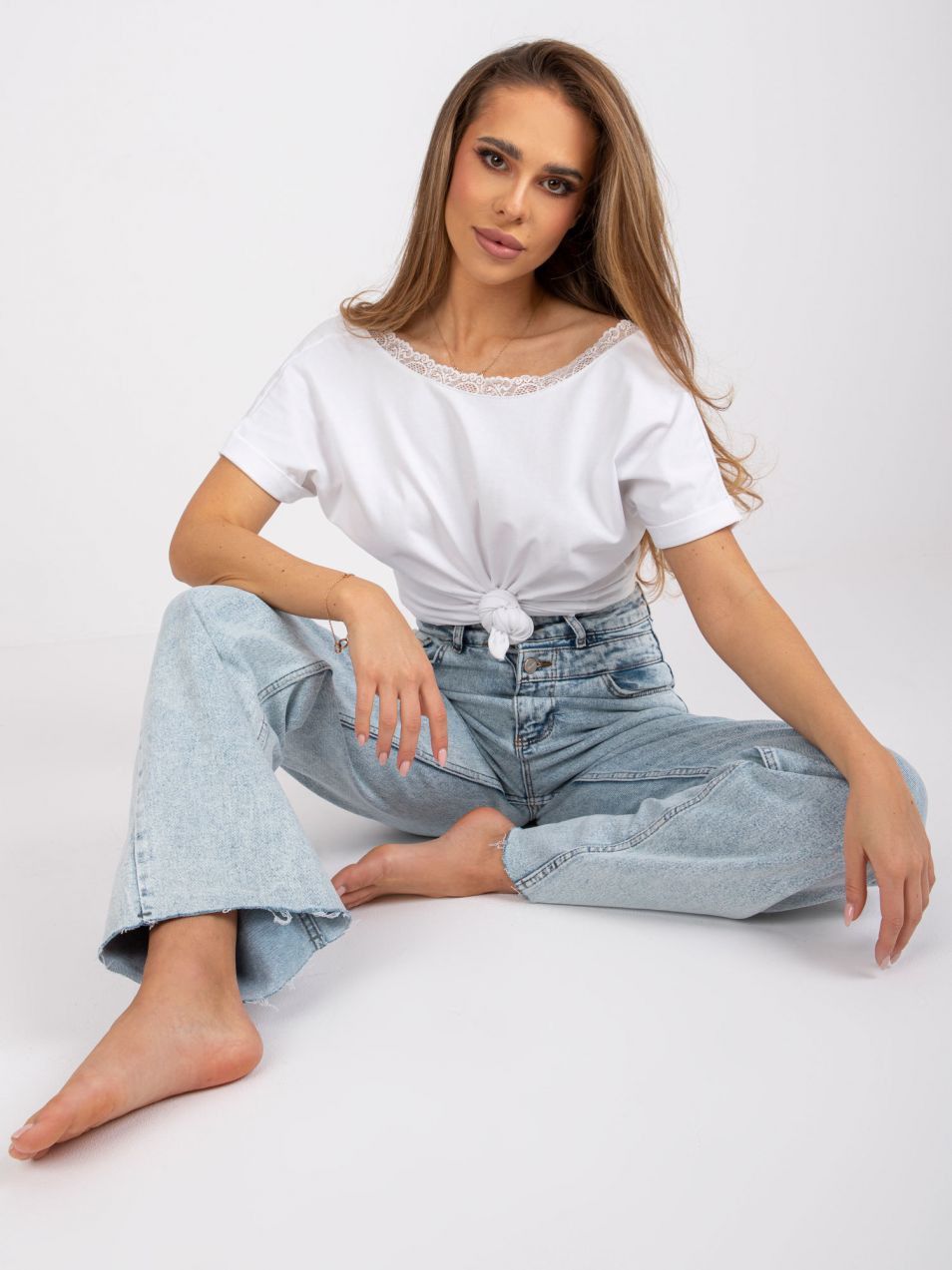 White blouse with neckline by Salma RUE PARIS