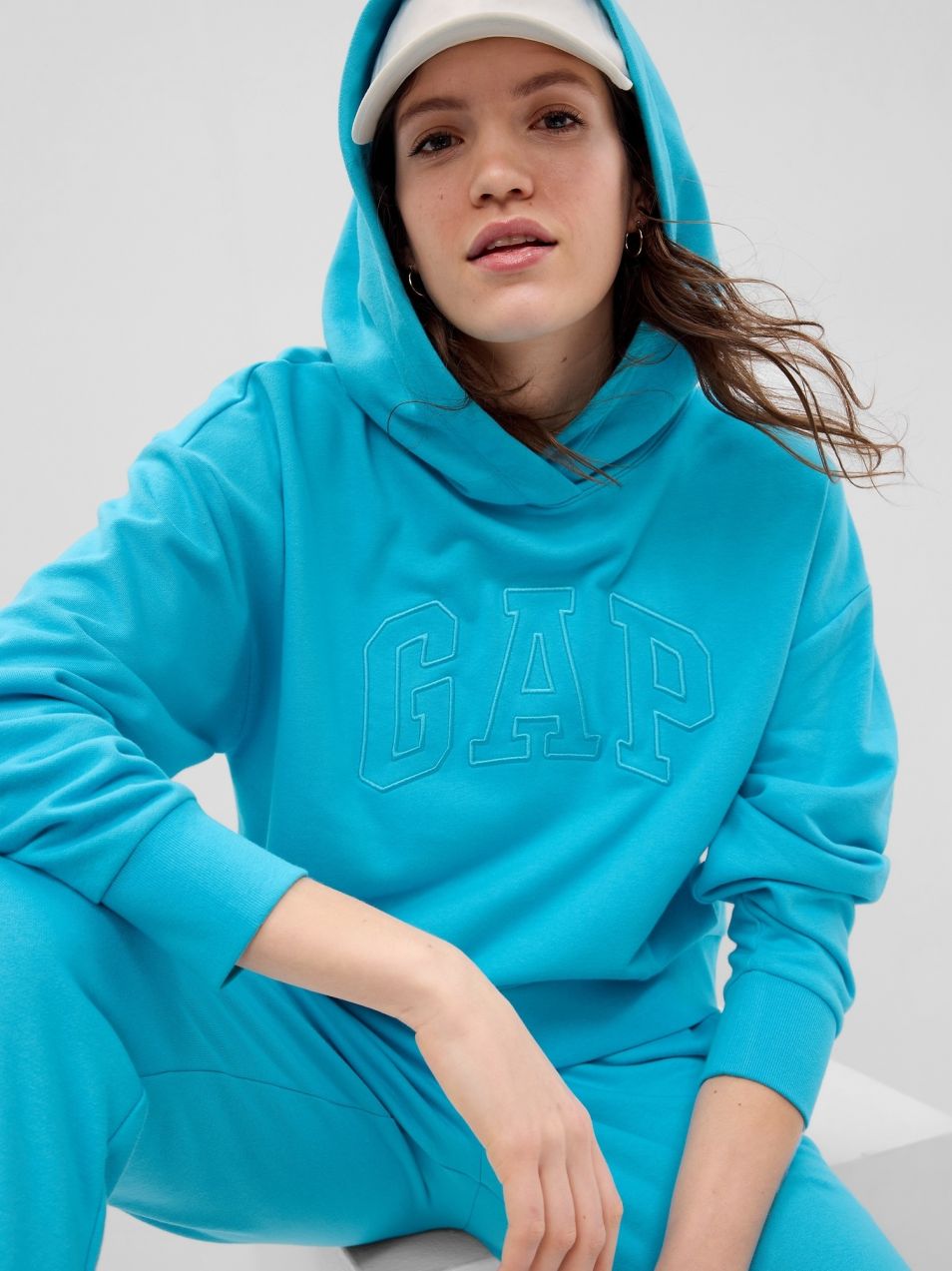 GAP Mikina s vintage mäkkým logom - Dámska