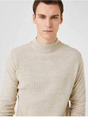 Sveter Koton Knitwear s polovičným rolákom, úzky strih