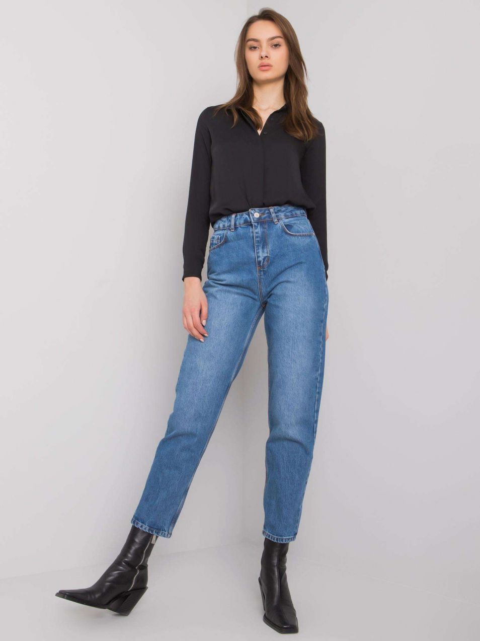 Blue mom fit jeans by Castleton