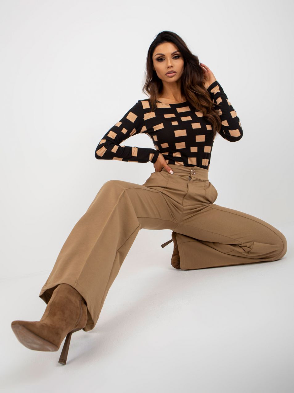 Camel flowing sweatpants with pockets