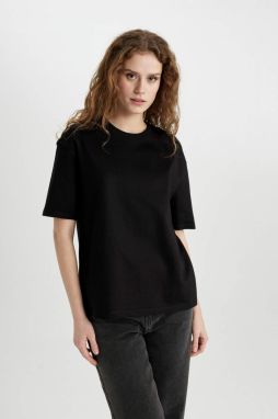 DEFACTO Relax Fit Crew Neck Short Sleeve T-Shirt