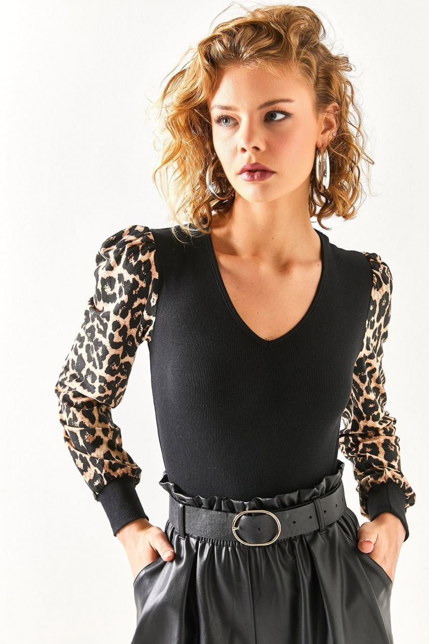 Olalook Women's Black V-Neck Leopard Garnish Lycra Blouse